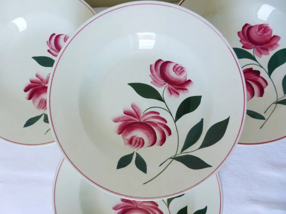 Lot de 4 assiettes creuses du Printemps Paris modèle Essonnes 210619