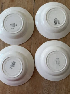 Lot de 4 assiettes creuses en céramique