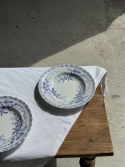 Lot de 5 assiettes creuses en faïence à décor floral couleur lavande H4 D23