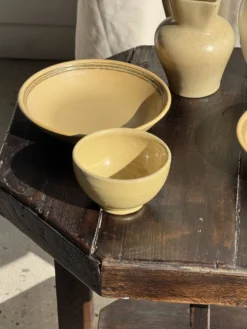 Lot de 2 assiettes creuses en grès liseré brun et marron D21,5