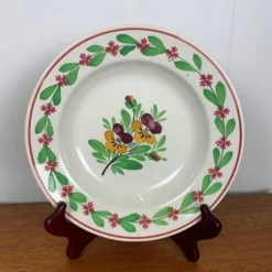 Lot de 2 assiettes creuses Sarreguemines opaque, 1875-1900