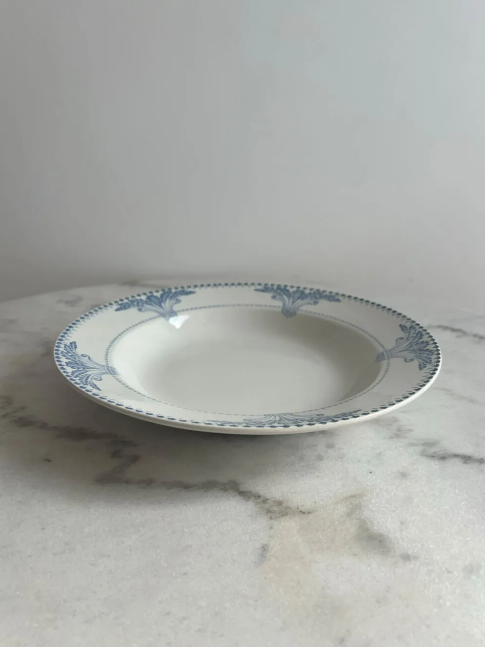 Lot de 12 assiettes creuses Service Windsor Creil et Montereau