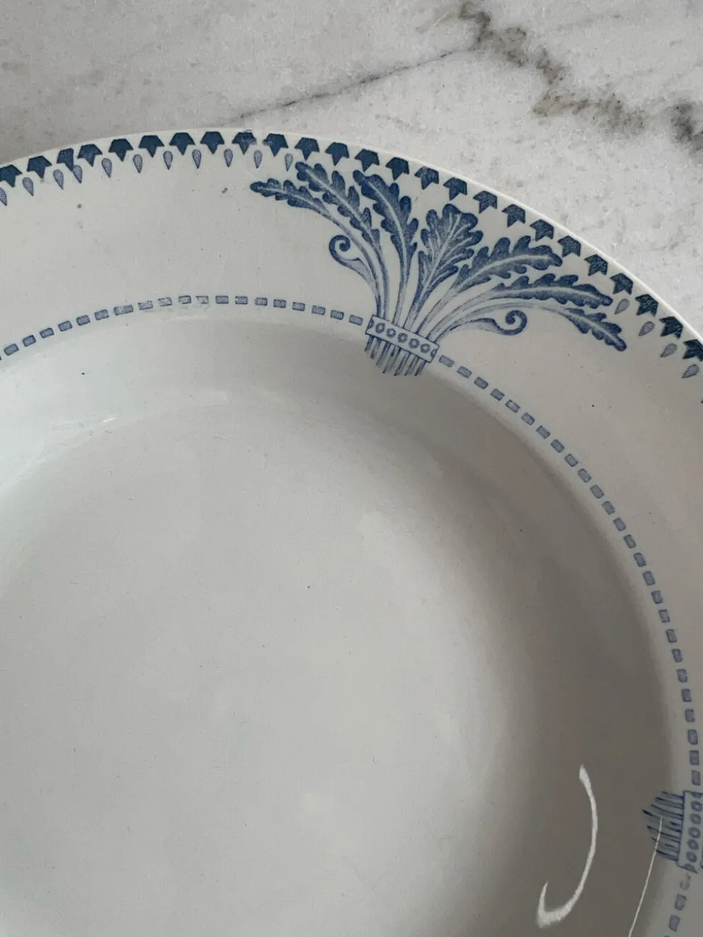 Lot de 12 assiettes creuses Service Windsor Creil et Montereau
