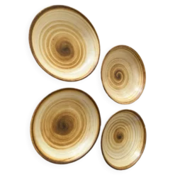 Lot de 4 assiettes creuses signées Longchamp