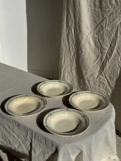 Lot de 4 assiettes creuses vintage en faïence décor bleu Boulenger & Cie D2