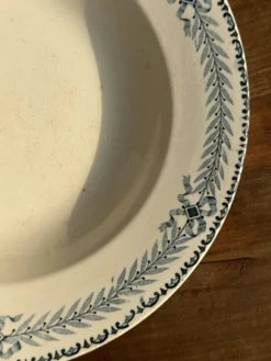 Lot de 4 assiettes creuses vintage en faïence décor bleu Boulenger & Cie D2