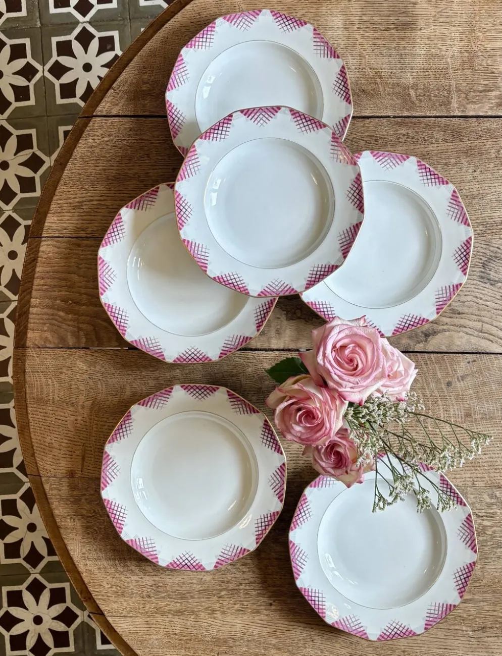 Lot de 6 assiettes creuses vintage en porcelaine