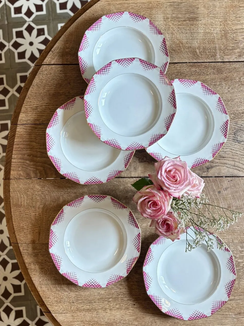 Lot de 6 assiettes creuses vintage en porcelaine