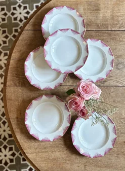 Lot de 6 assiettes creuses vintage en porcelaine