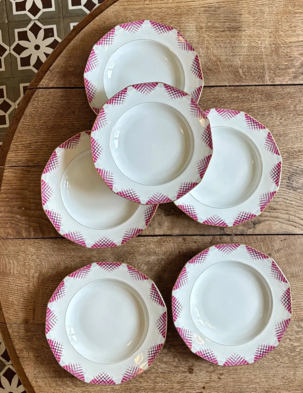 Lot de 6 assiettes creuses vintage en porcelaine