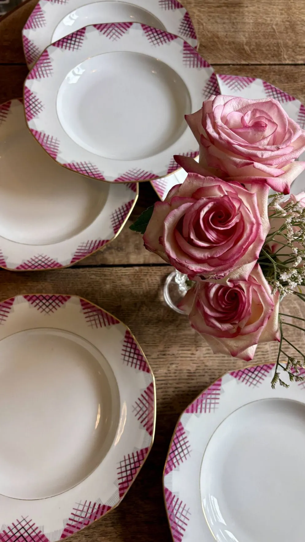 Lot de 6 assiettes creuses vintage en porcelaine