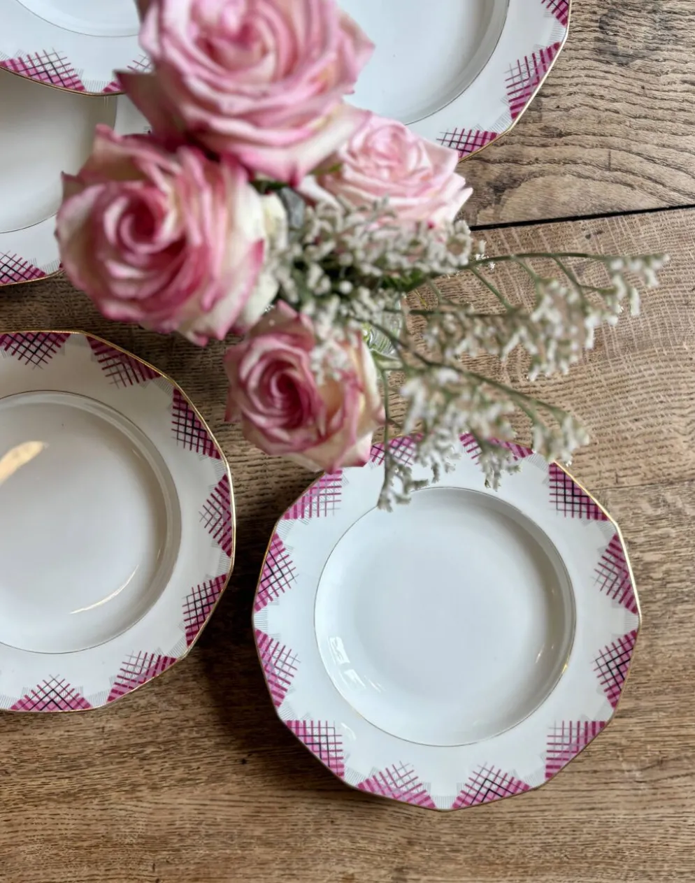 Lot de 6 assiettes creuses vintage en porcelaine