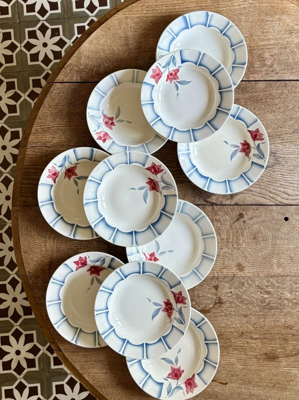 Lot de 10 assiettes creuses vintage de Digoin