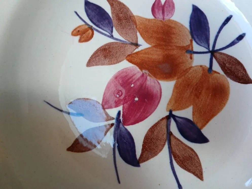 Lot de 12 assiettes creuses vintage motif bordeaux caramel