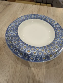 Lot de 10 assiettes creuses vintage en faïence