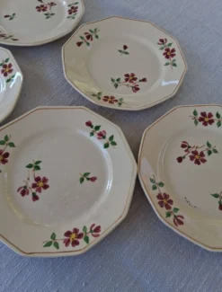Lot de 6 assiettes à dessert anciennes de chez Moulin des loups en bon état