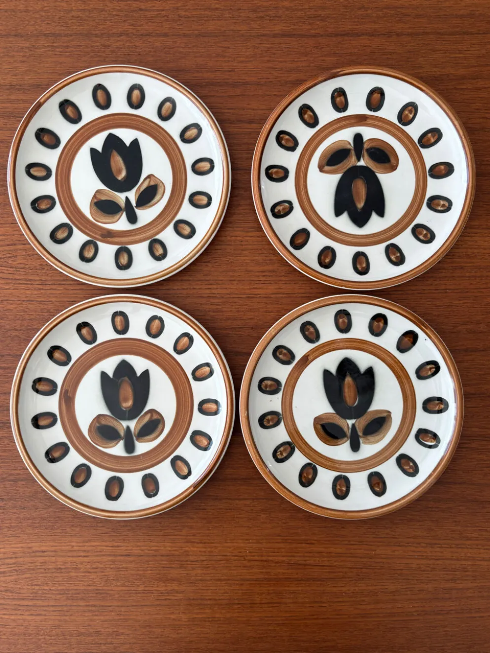 Lot de 4 assiettes à dessert boch La Louvière modèle kimono