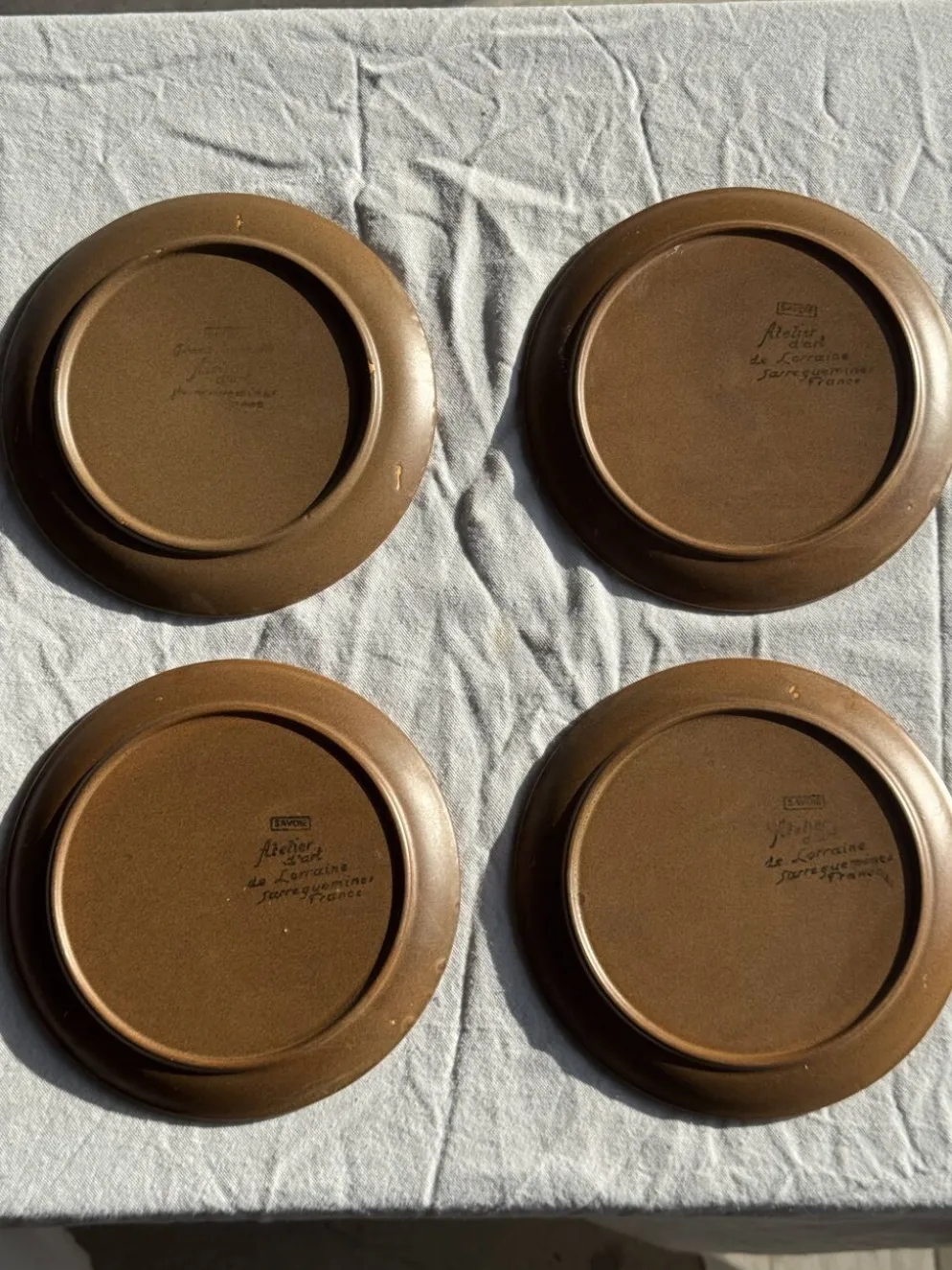 Lot de 4 assiettes à dessert brunes Sarreguemines Modèle Savoie D19.5