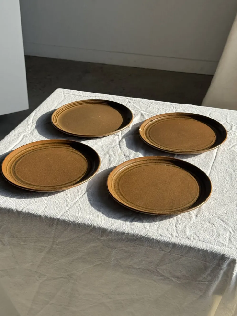 Lot de 4 assiettes à dessert brunes Sarreguemines Modèle Savoie D19.5
