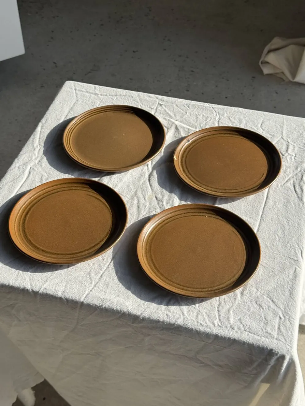 Lot de 4 assiettes à dessert brunes Sarreguemines Modèle Savoie D19.5
