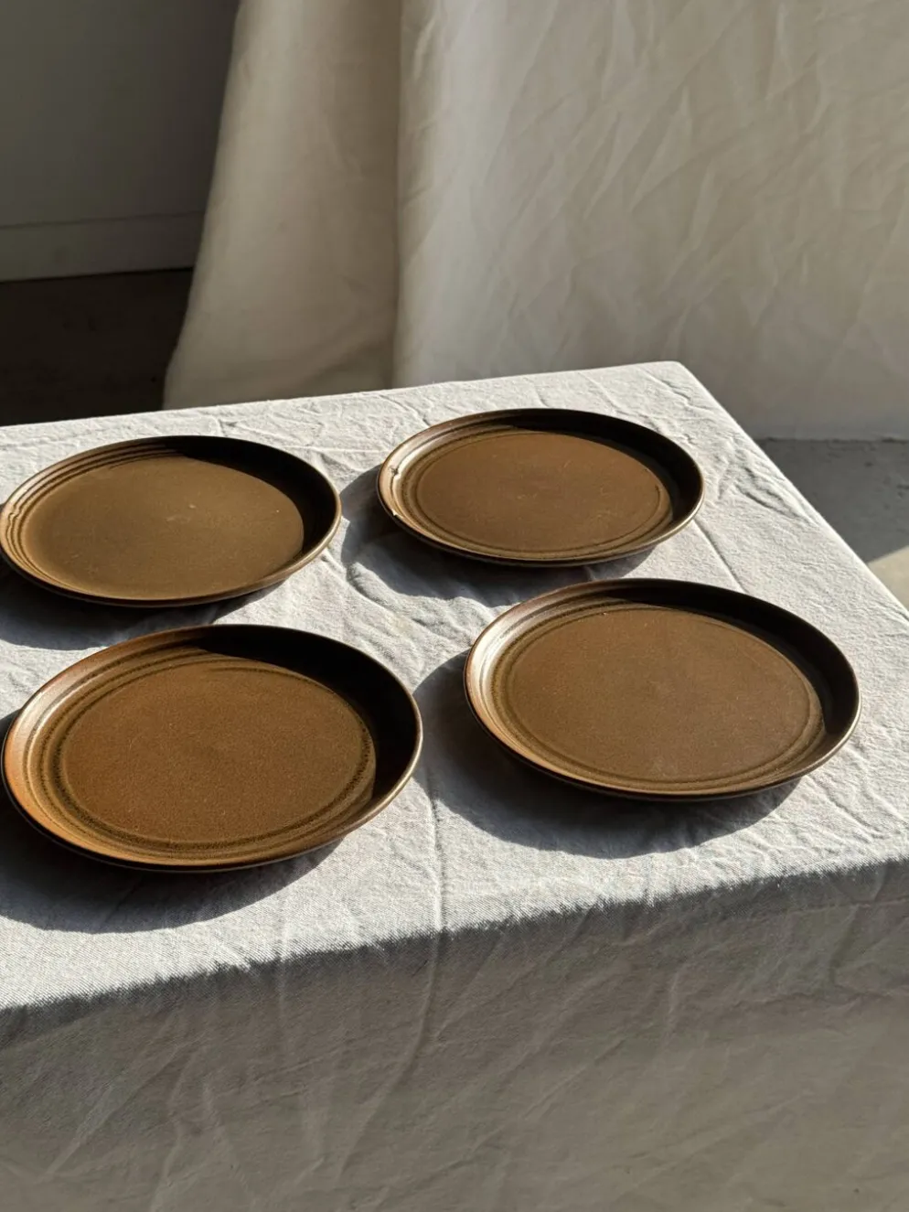 Lot de 4 assiettes à dessert brunes Sarreguemines Modèle Savoie D19.5