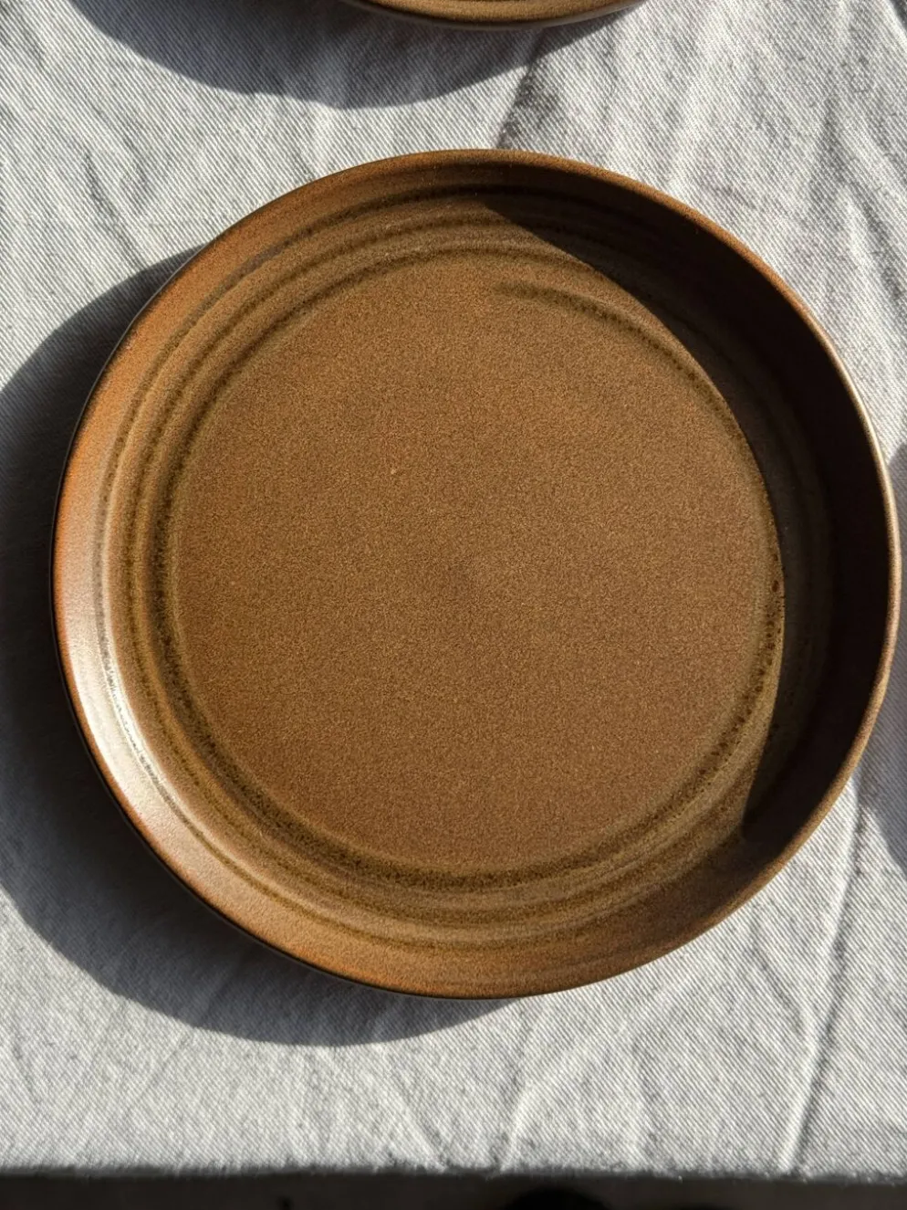 Lot de 4 assiettes à dessert brunes Sarreguemines Modèle Savoie D19.5