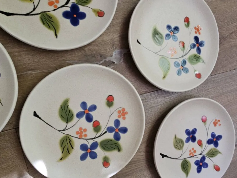 Lot de 12 assiettes à dessert en céramique de Poët Laval (Années 50)