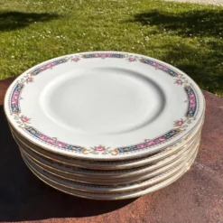 Lot de 6 assiettes à dessert en porcelaine de Limoges, Bernardaud & Co, déc