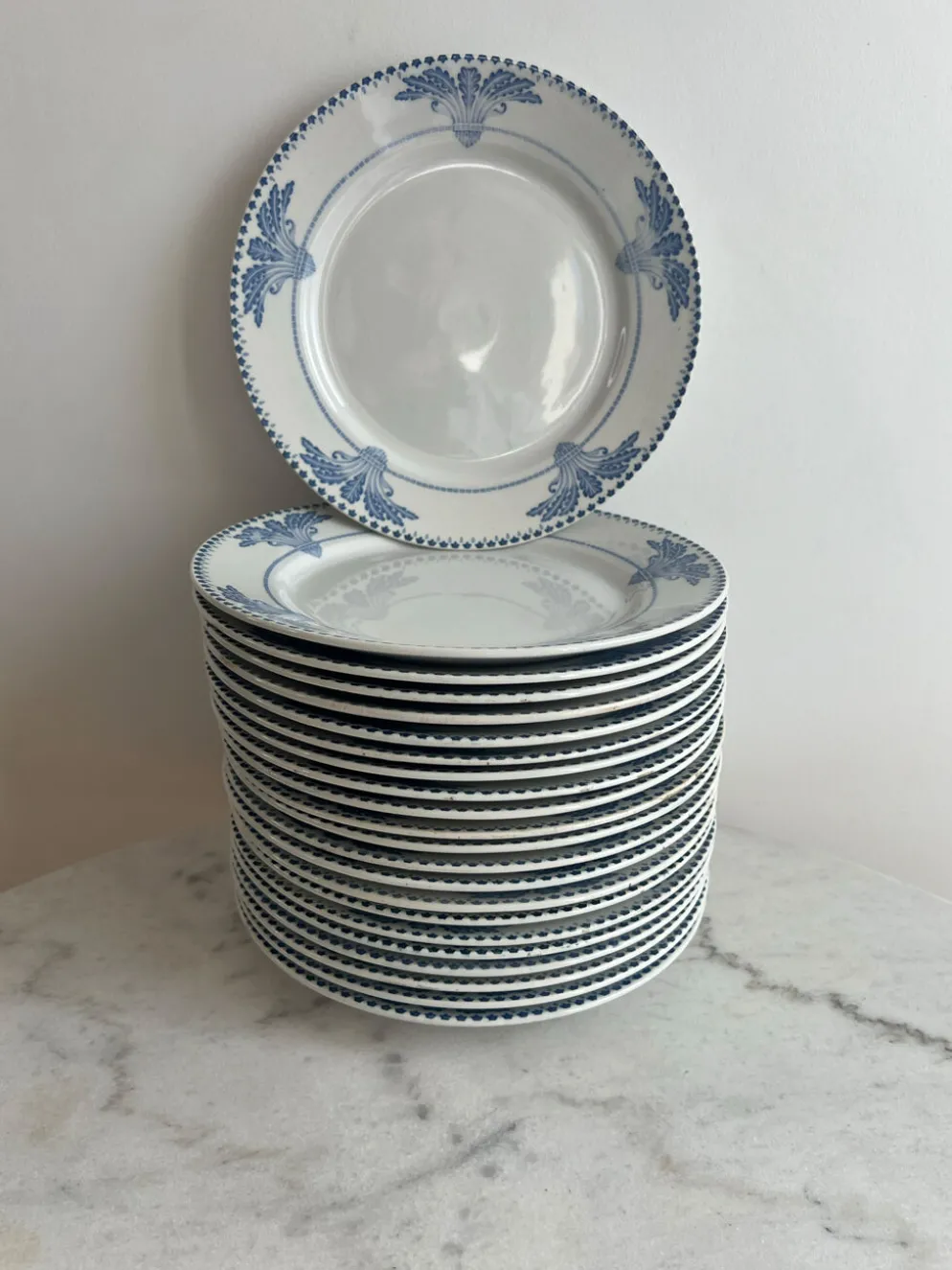 Lot de 22 assiettes à dessert Service Windsor Creil et Montereau