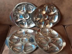 Lot de 4 assiettes huîtres métal