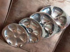 Lot de 4 assiettes huîtres métal