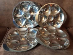 Lot de 4 assiettes huîtres métal