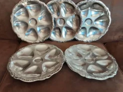 Lot de 5 assiettes huîtres métal