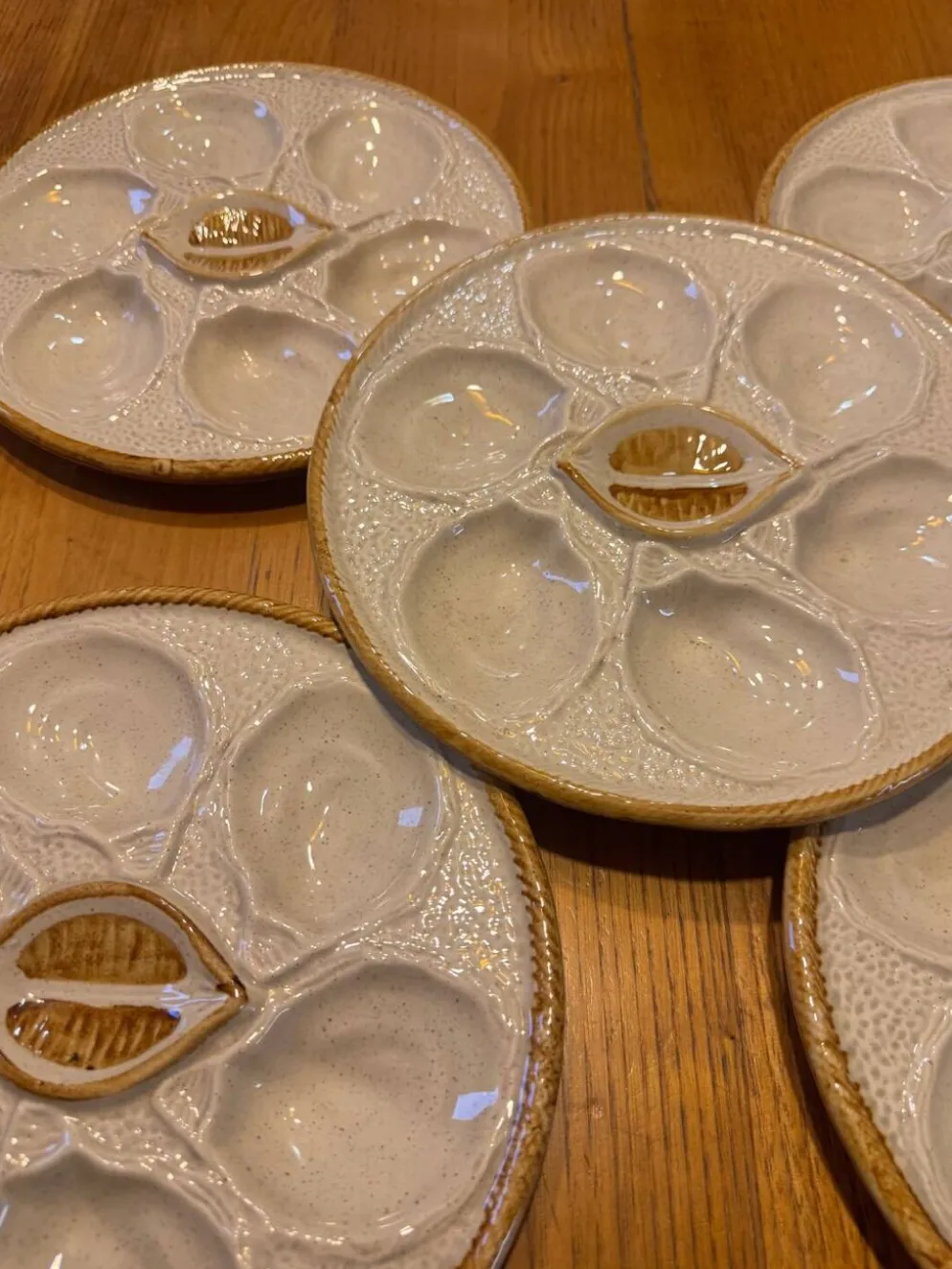 Lot de 5 assiettes à huîtres Saint-Clément France n°4589 – Faïence