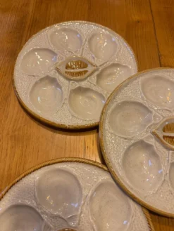 Lot de 5 assiettes à huîtres Saint-Clément France n°4589 – Faïence