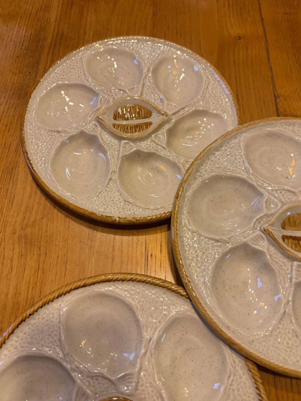Lot de 5 assiettes à huîtres Saint-Clément France n°4589 – Faïence