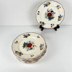 Lot de 8 assiettes plates