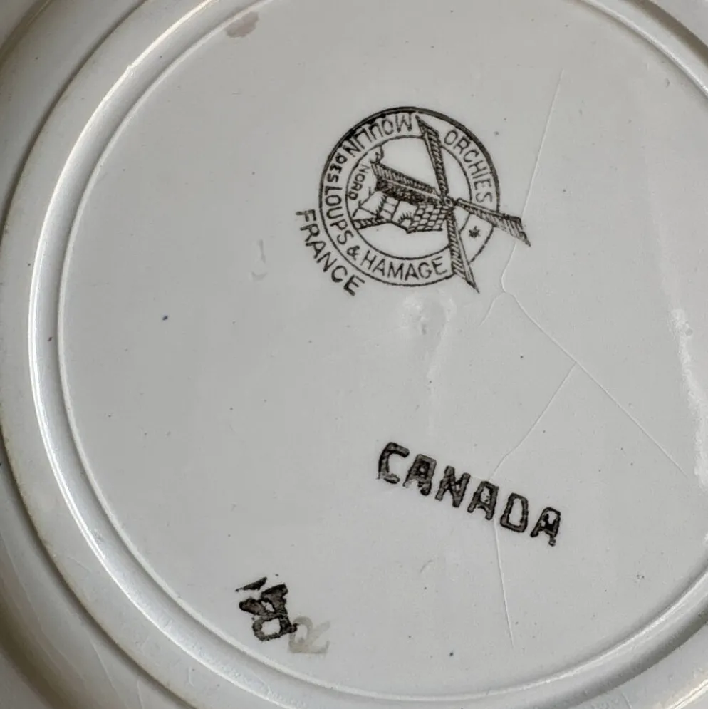 Lot de 8 assiettes plates anciennes - Canada de Moulin des Loups