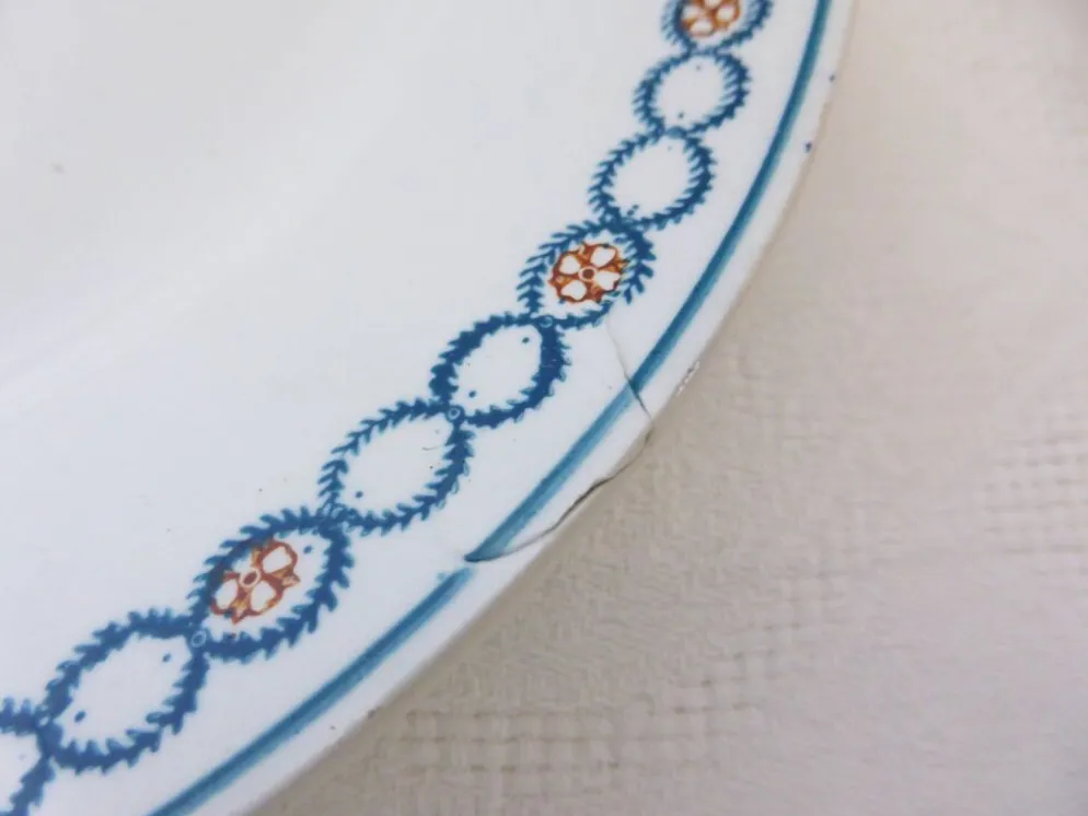 Lot de 3 assiettes plates de Longwy modèle Florea 210640