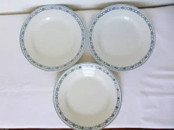 Lot de 3 assiettes plates de Longwy modèle Florea 210640