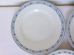 Lot de 3 assiettes plates de Longwy modèle Florea 210640