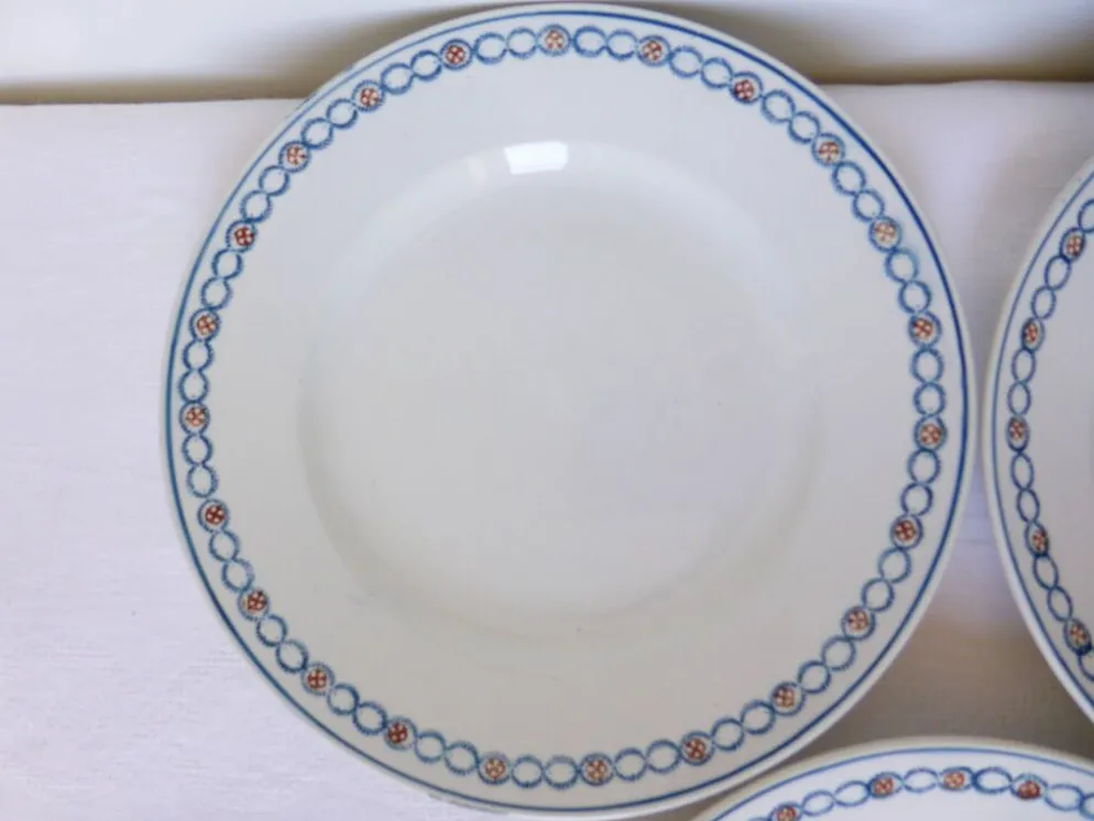 Lot de 3 assiettes plates de Longwy modèle Florea 210640