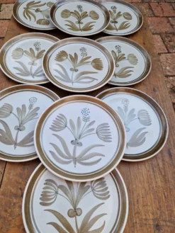 Lot De 10 Assiettes Plates En Grès De La Manufacture Longchamp