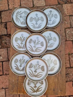 Lot De 10 Assiettes Plates En Grès De La Manufacture Longchamp