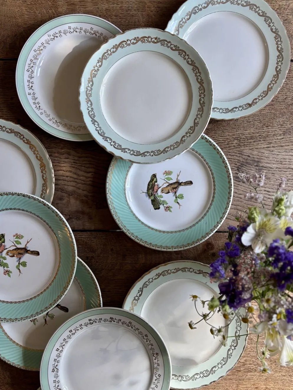 Lot de 10 assiettes plates vintage dépareillées (L12)