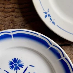Lot de 8 assiettes plates vintage dépareillées