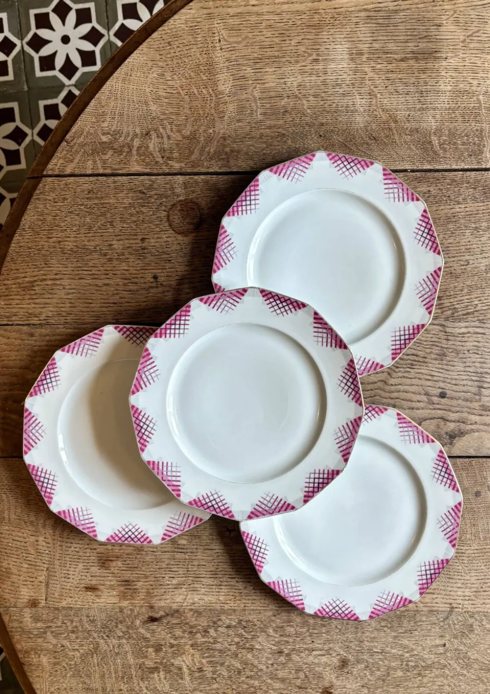 Lot de 4 assiettes plates vintage en porcelaine de Limoges