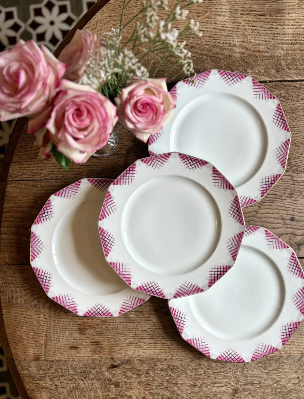 Lot de 4 assiettes plates vintage en porcelaine de Limoges