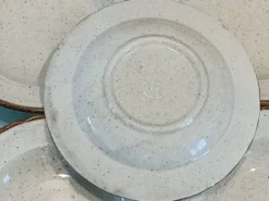 Lot de 5 assiettes vintage en céramique mouchetée –