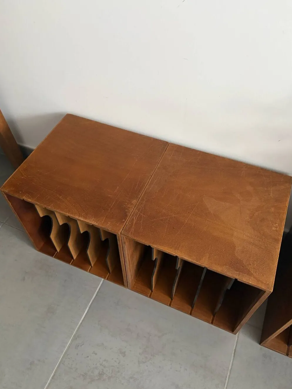 Lot de 4 caissons vinyles vintage en bois